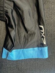 NWT 2XU Men’s Core Sleeveless Front Zip Trisuit – Blue/Black – Size Medium