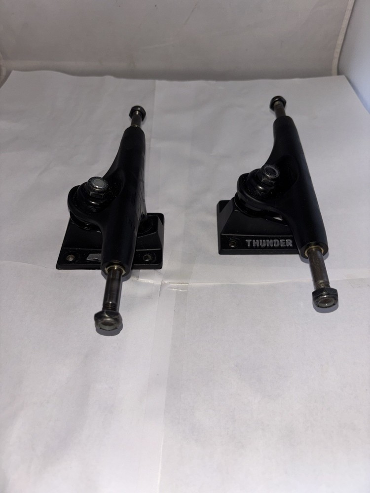 Thunder 7.5” Skateboard Trucks Set Black New Never Used Free Shipping!