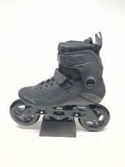 PS Swell Triple Black SkatesSize 7.5 EU40