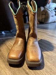 Justin Gypsy Women’s Western Equestrian Boots Size 8.5