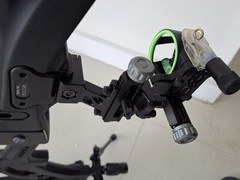 Hoyt RX9 RH 70′ Black Carbon Fiber bow with Hoyt 2.0 stand & QAD rest.