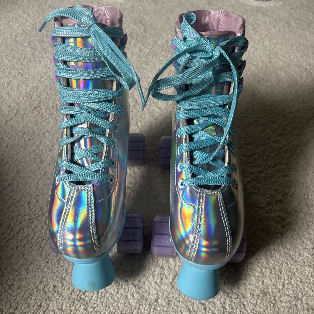Roller Derby Pixie Women/youth Iridescent Blue Roller Skates Adj size 3-6