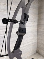 Used Hoyt RX-9 Right Handed 29″ 60-70# Tombstone