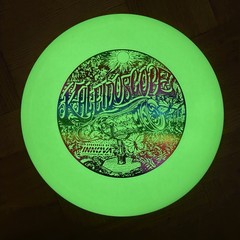 Innova DX Glow Roc 180g – Kaleidoscope Rainbow Psychedelic