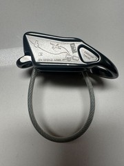 Petzl Reverso Belay Device Rappel Climbing Descender Black EN15151-2 UIAA