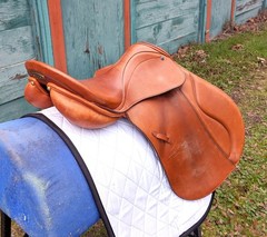 Stübben Genesis VSD Deluxe Close Contact Honey Leather – 17.5” seat