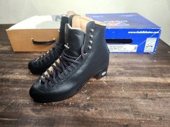 Riedell 336 Roller Skate Boots New SZ 5.5 M NOS BLACK LEATHER HIGH QUALITY VTG