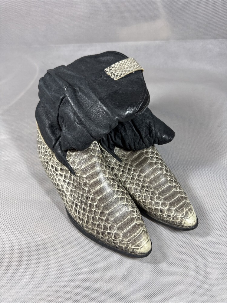 Dingo black snakeskin cowboy boots -size 12D Kids B4