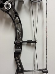 Bowtech Archery CP28 Sitka Subalpine/Black RH 50# 24.5-30″ Draw Length NEW