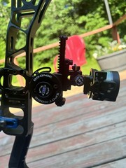 Mathews VXR 28 Right Handed 60-70 lbs 28” draw length (Loaded)