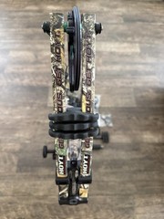 Hoyt Carbon Element G3; RH, 60-70lb. 28.5”; 29”, 29.5”; 30” DL; RKT; NEW String.