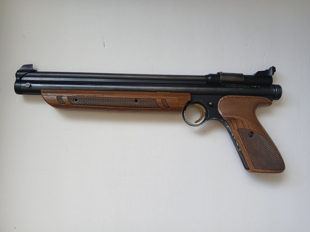VINTAGE CROSMAN 1377 AMERICAN CLASSIC .177 CAL MULTI-PUMP PNEUMATIC AIR PISTOL