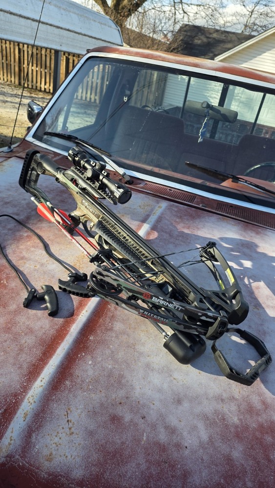 Barnett Whitetail Hunter Crossbow Camo Black with Scope and Arrows