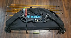 Bowfishing Bow Kit with Arrow Ready to Shoot Right Handed 15-45 LBS Draw Length