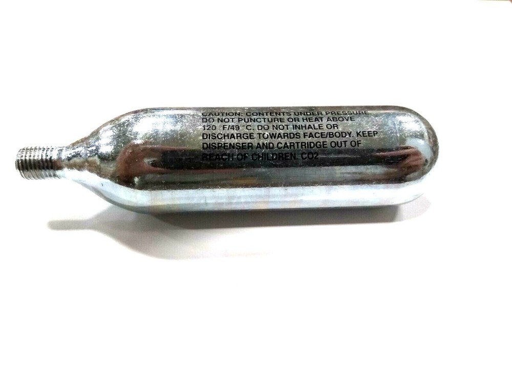 Redrock 38 gram CO2 cartridge 3/8″ diameter with 24/in threads