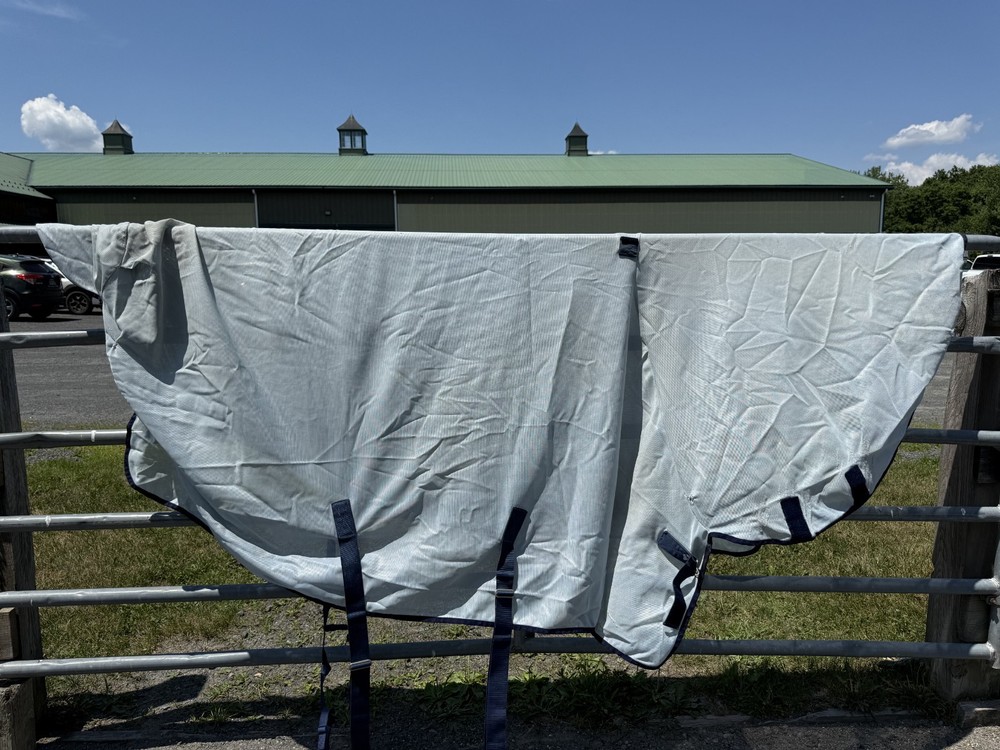 81” Bucas Buzz Off Full Neck Horse Fly Sheet – Used