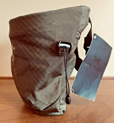Arc’teryx Ion Chalk Bag Small TATSU Colorway Climbing Chalk Bag SAMPLE NWT