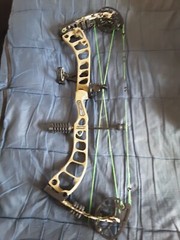 Prime Logic CT3 Compound Bow RH 29″ 60# 335fps EXTRA CAMS INCLUDED!