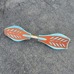 Razor RipStik Classic Board Carving Skateboard 360° Wheels Kids Blue Orange