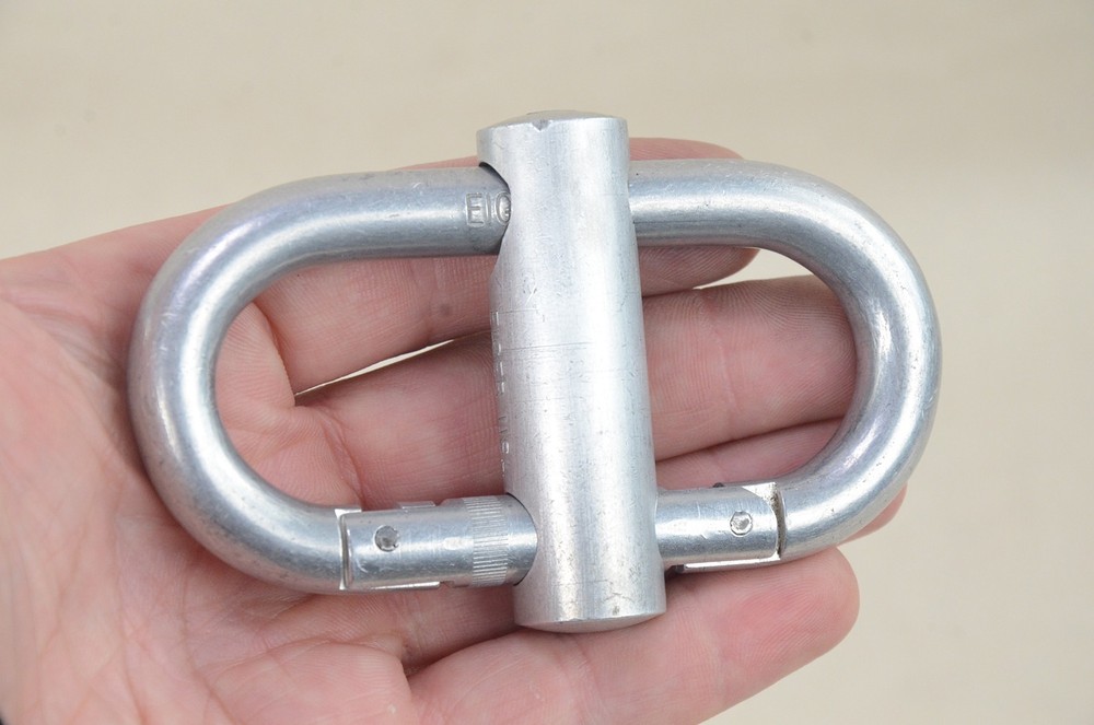 Eiger USA Oval Carabiner & Brake Bar Collector Climbing Gear Vintage 1960’s-70’s