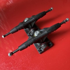 Vintage Gullwing Trucks 9″ Mach V super Pro light weight composite NOS NEW! 80s
