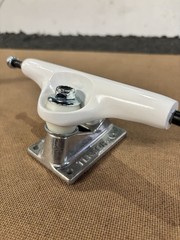 Tensor Trucks Brand New Night Shift Skateboard Trucks – 8.25 – White set of 2