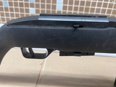 CROSMAN PELLET GUN (R7B008167)