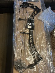 Xpedition Archery Xperience Right Hand Compound Bow 40-60lb 19-27in Black/Green