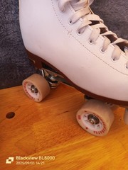 Ladies White Chicago 800 Series Roller Skates Roller Skates Size 9 April 2021