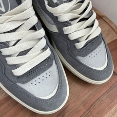 Vans Rowan 2 Low Top Skate Shoes Mens 7 US Grey White Suede Leather Sneakers