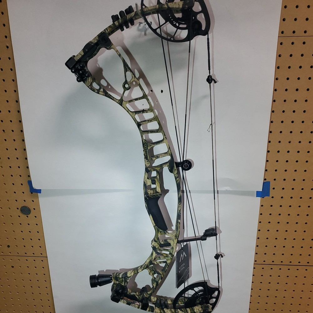 Hoyt VTM 31, RH, #2 Cam, 70#, 25-28″ Draw, Raptor