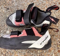 Evolv Climbing Shoes US 9 Youth UK 40 Blue Grey Rock Outdoor