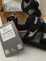Climb X Rave Granite Men Size 8 Gray Solid Neutral Strap Rock Climbing Shoes NEW