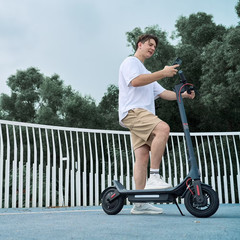Electric Scooter for Adults, 500W Motor, 31-Mile Long Range, 10″ Tubeless Tires,