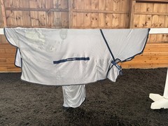 75” Bucas Buzz Off Full Neck Horse Fly Sheet w/Belly Protection – Used