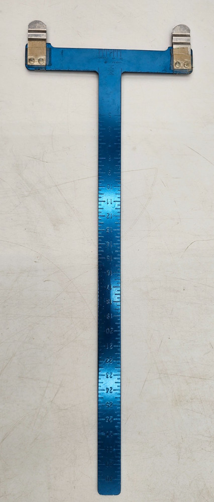 THE GAME TRACKER T-SCALE ARCHERY
