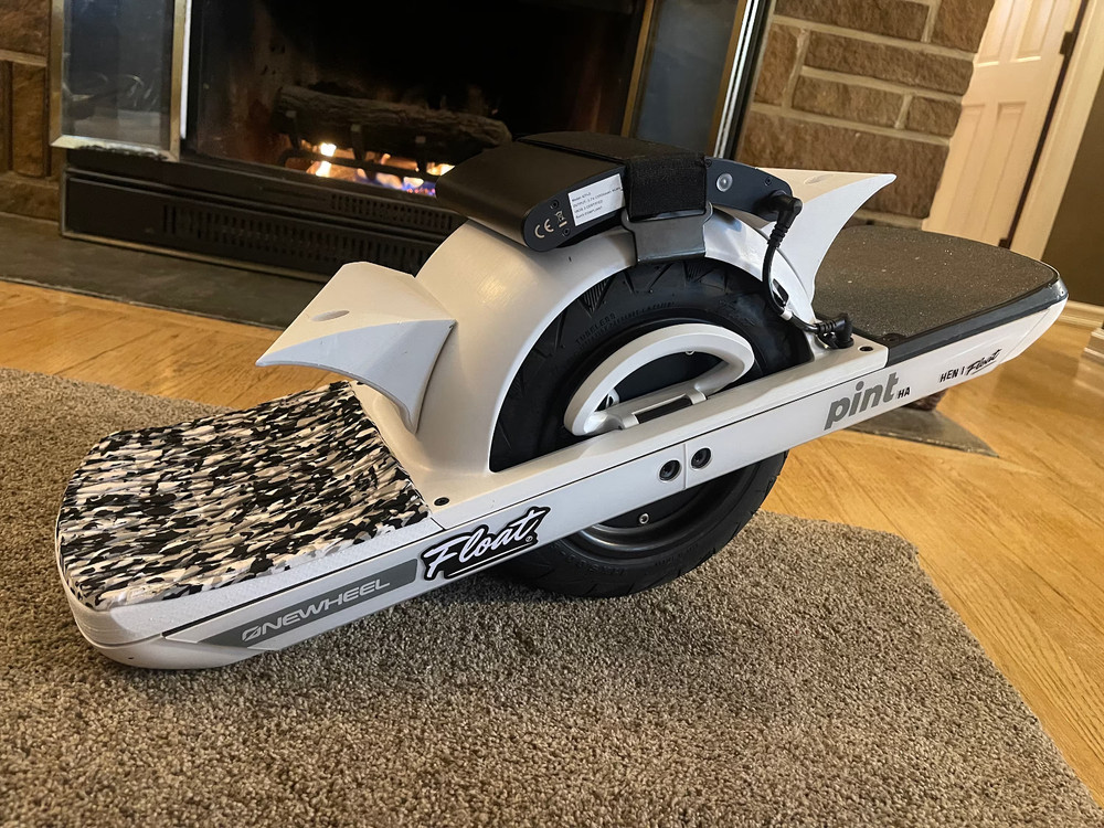 Onewheel foot holds