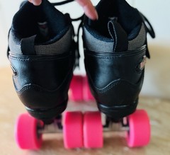 Sure-Grip Roller Skates Men’s Size 7 Black Rebel, $239
