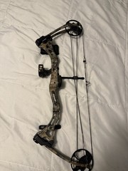 Bear Apprentice 2 RH Compound Bow Camo 60lb 23-27in Draw 31in Length