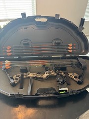 Bear Archery Vast Right Hand Compound Bow – With upgrades – Complete package