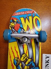 SANTA CRUZ X MARVEL «WOLVERINE SCREAMING HAND» SKATEBOARD