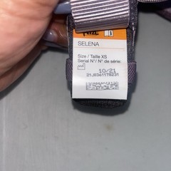 Petzl Selena Womens XS Climbing Harness Purple 2021 Rock Climbing Leg Loops NWOT