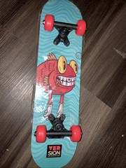 New Version Skate Co. Kids Skateboard 23 In. X 5 3/4 In