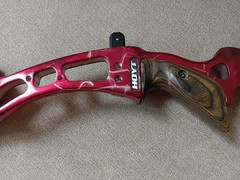 Hoyt Formula HPX Archery Recurve Riser 25″ RH And Formula Carbon 720 Limbs 32Lb
