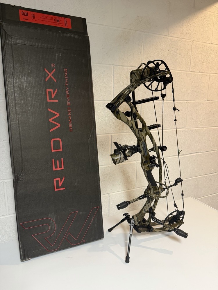 Hoyt RX 9 Bottomland Camo 60-70 LBS 28.5 Draw Right-Handed Compound Bow