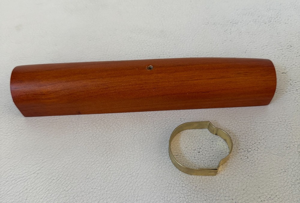 DAISY – RED RYDER – 1938B – Factory Original Wood Forend w/clip- BB / AIR GUN