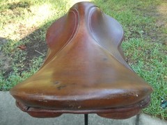 Rossi y Caruso for Simco 17″ Leather Saddle