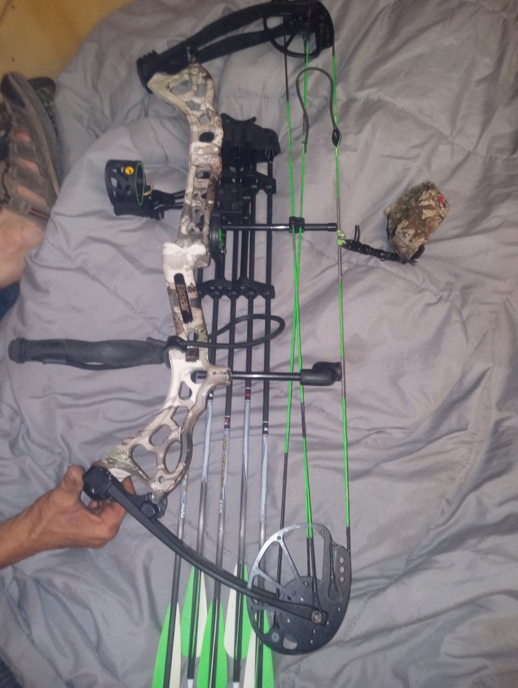 Bear Archery Vast Right Hand Compound Bow