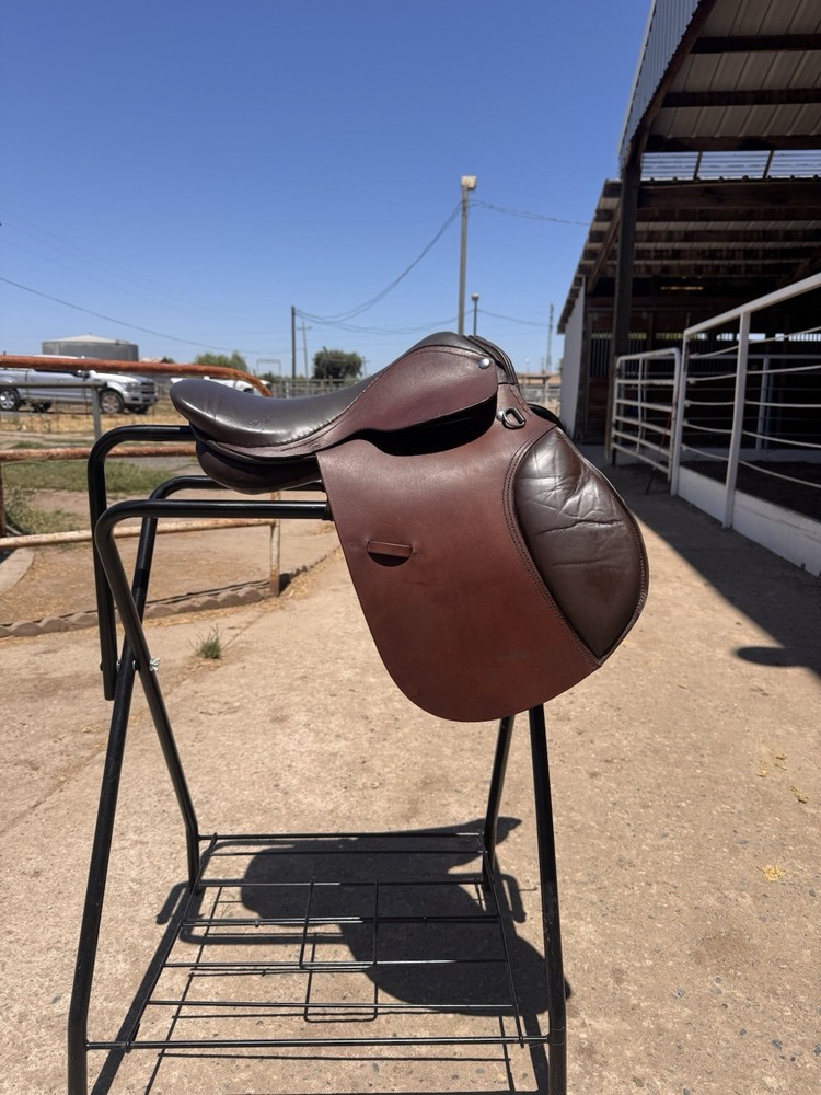 Youth English Saddle 15″ Budget Friendly. Good Condition. Maker Unknown