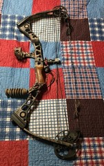 MATHEWS STITCHBACK COMPOUND HUNTING BOW RH LOADED RIGHT HAND 27″ 60LBS BOWHUNT